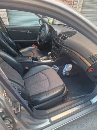 Mercedes-Benz Clase E 2004