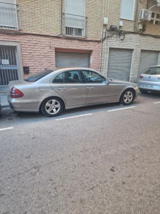 Mercedes-Benz Clase E 2004