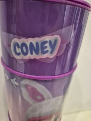 Bambola Coney con accessori