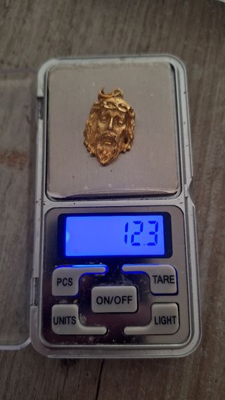 Colgante oro 18kt Jesús