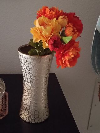 Jarrón Decorativo Plateado y Naranja