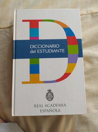 DICCIONARIO DEL ESTUDIANTE (Spanish Edition)