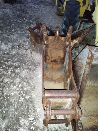 Cazo Retroexcavadora New Holland