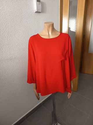 Blusa roja talla 44