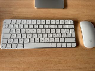 Apple iMac 24 M1 8GB 256GB SSD 8 Núcleos GPU