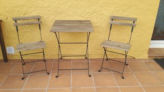 Conjunto mesa y sillas terraza madera