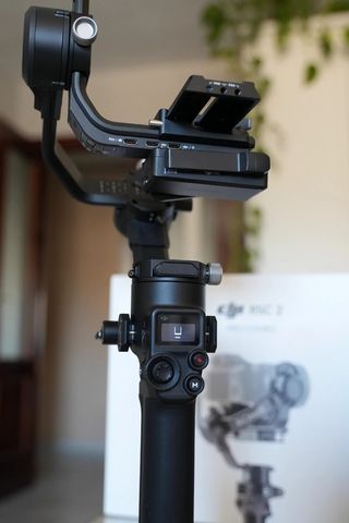 DJI RSC2 Pro Combo Gimbal Profesional