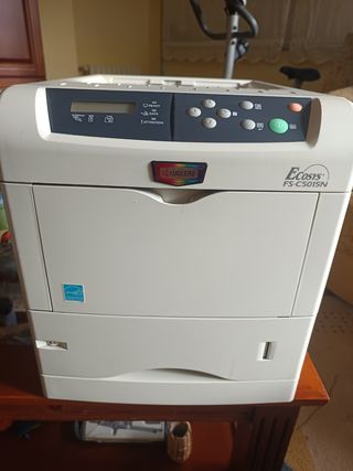 Impresora Kyocera FS-C5015N