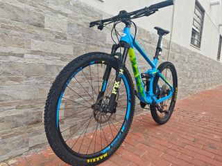 Bicicleta Montaña Doble suspensión