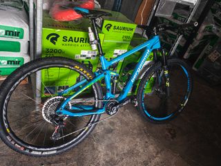 Bicicleta Montaña Doble suspensión