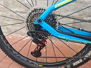 Bicicleta Montaña Doble suspensión