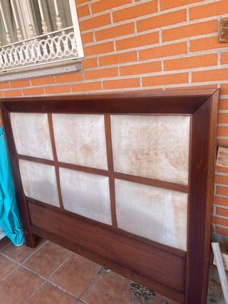 Cabecero de madera y tela beige costo 500
