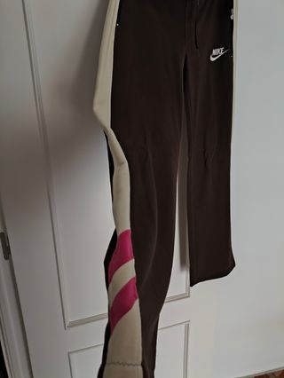 Chándal Nike Rosa y Marrón 