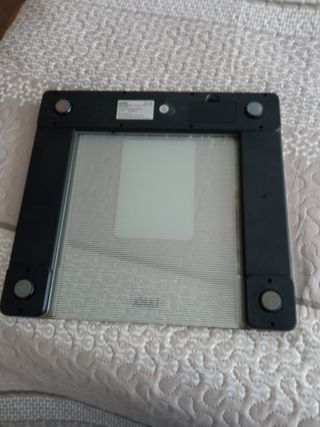 Báscula digital de baño, medidas 33 por 31