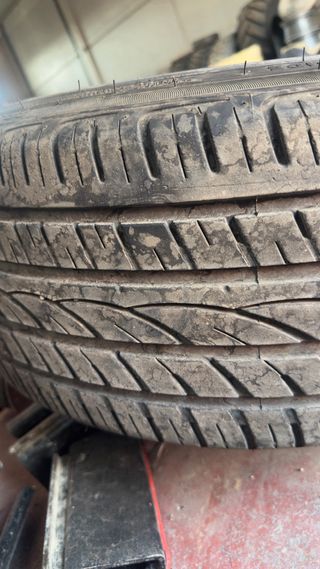 Llantas BMW R18 con neumáticos