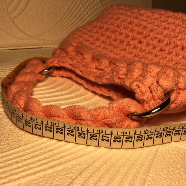 Borsa fatta a mano in fettuccia rosa