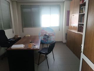 Local comercial en venta en San Mamés - La Palomera en León