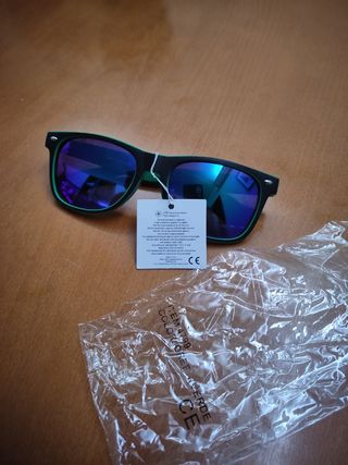 Gafas de sol Makito negras y verdes