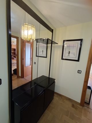 Mueble zapatero con gran espejo y paragüero