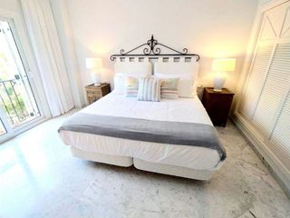 Piso en alquiler en Puerto Banús en Marbella