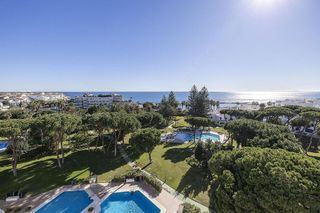 Piso en alquiler en Puerto Banús en Marbella