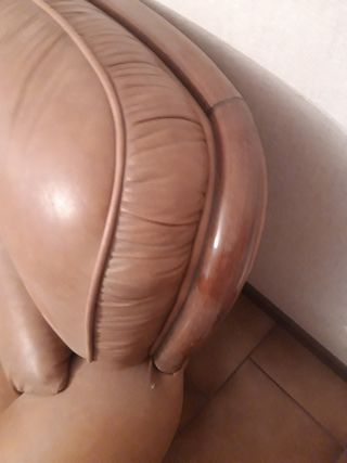 Divano in pelle marrone