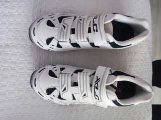 Zapatillas Ciclismo Spinning Blancas Negras. 