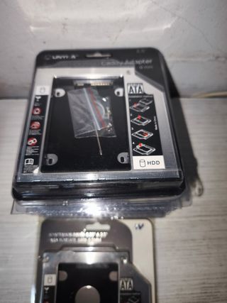Adaptador Bahía UNYKA 5.25 a 2.5 SATA