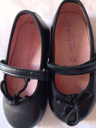 Zapatos Petit Shoes, talla 21 Negros Niña