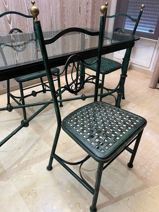 Tavolo in ferro battuto e 4 sedie per terrazza