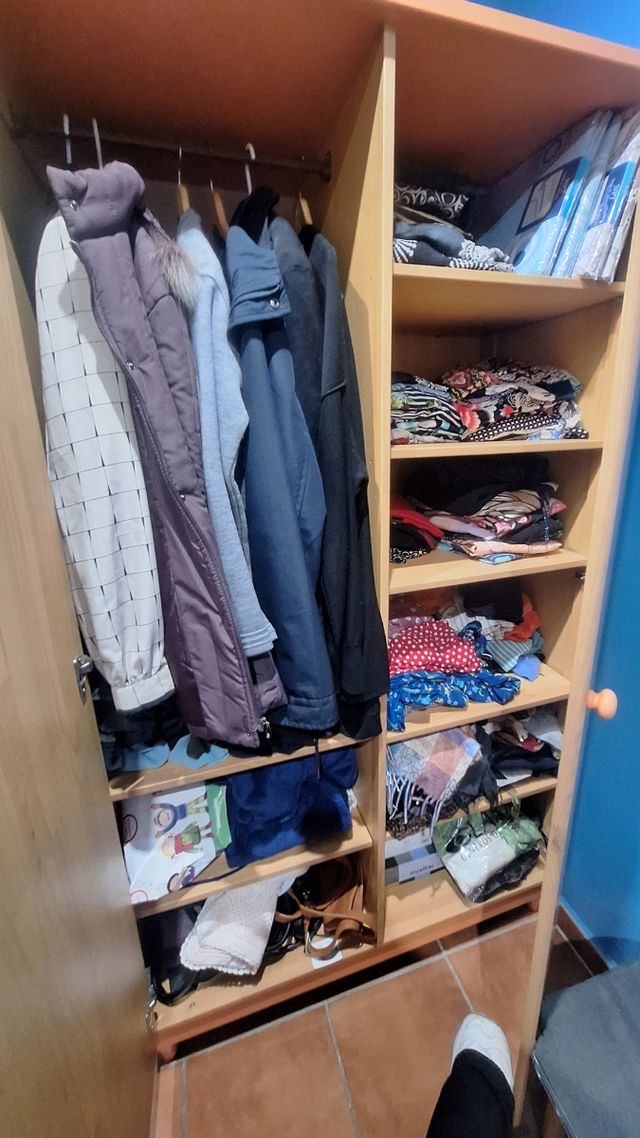 Armario infantil de madera