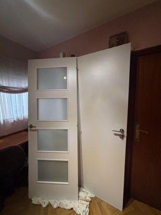 Puertas blancas con y sin cristal 72,5x220 cm