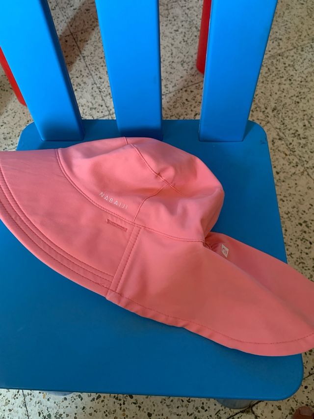 Gorro playa bebé niña floral