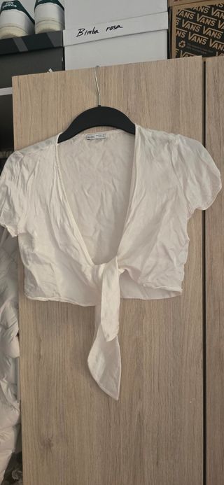 Blusa top Bershka blanca talla XS