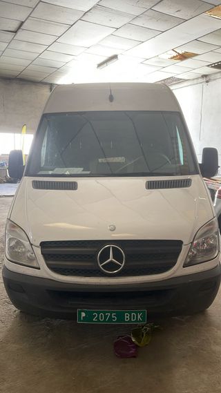 Mercedes-Benz Sprinter 2011