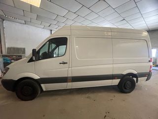 Mercedes-Benz Sprinter 2011