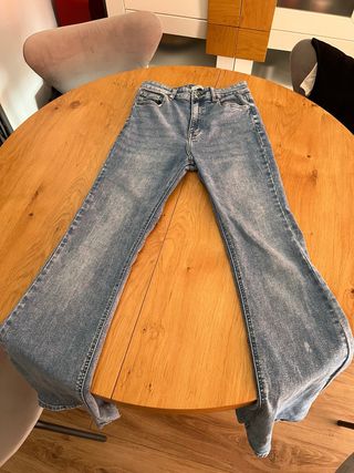 Pantalones campana vaqueros
