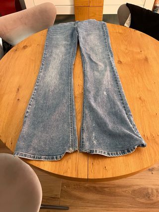 Pantalones campana vaqueros