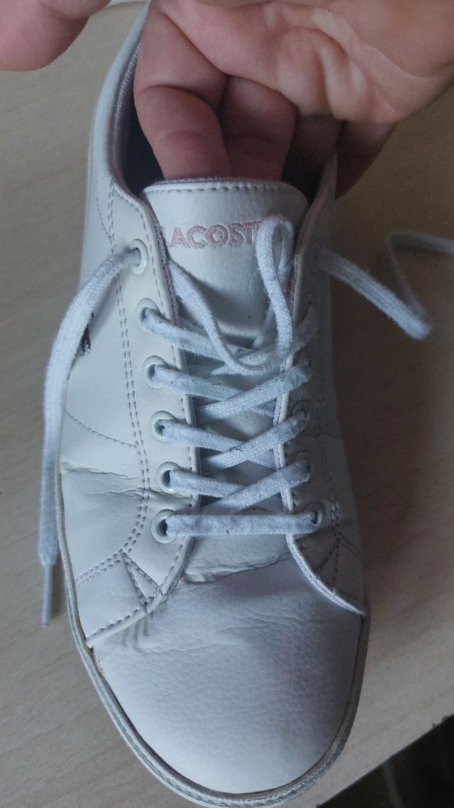 Zapatillas Lacoste originales.