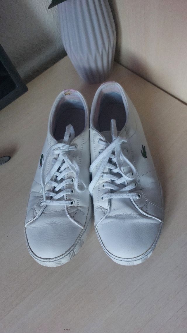 Zapatillas Lacoste originales.