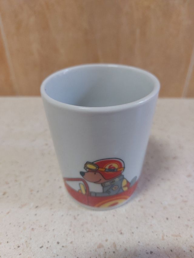 Plato y taza infantil con dibujo