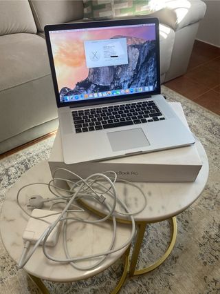 MacBook Pro 2015 con factura impoluto