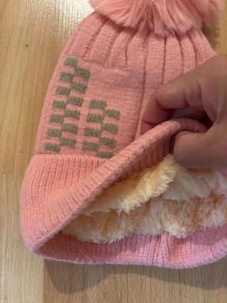 Gorros de lana con pompón