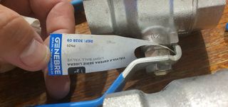 Llaves de esfera nuevas