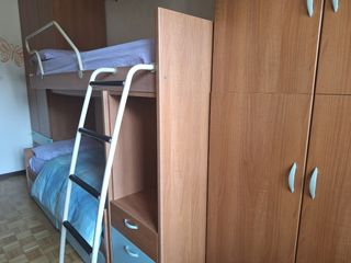 Camera a castello con scrivania