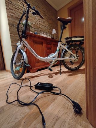 Bicicleta eléctrica plegable MEGAMO
