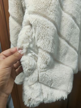Chaqueta de pelo blanca