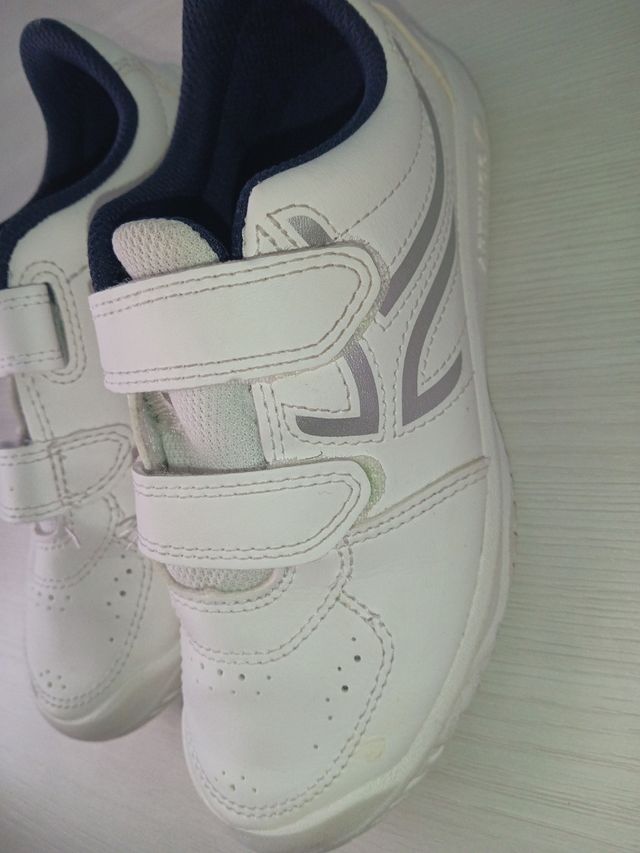 Zapatillas Blancas Talla 31 cm NUEVAS