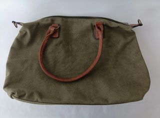 Bolso Universitario Verde con Correa 
