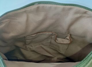 Bolso Universitario Verde con Correa 
